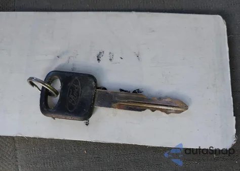 2014 Ford E-350 Super Duty Xlt z USA, uszkodzony, nr VIN 1FBNE3BL0EDA04442